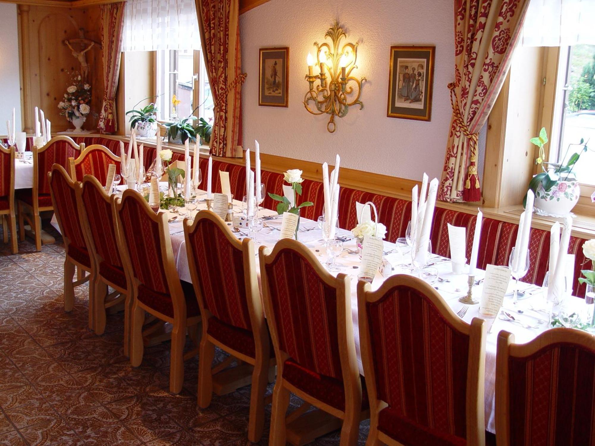 Hotel Montabella Schruns Ngoại thất bức ảnh