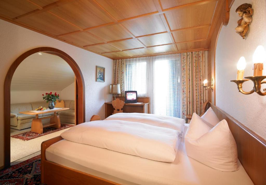 Hotel Montabella Schruns Phòng bức ảnh